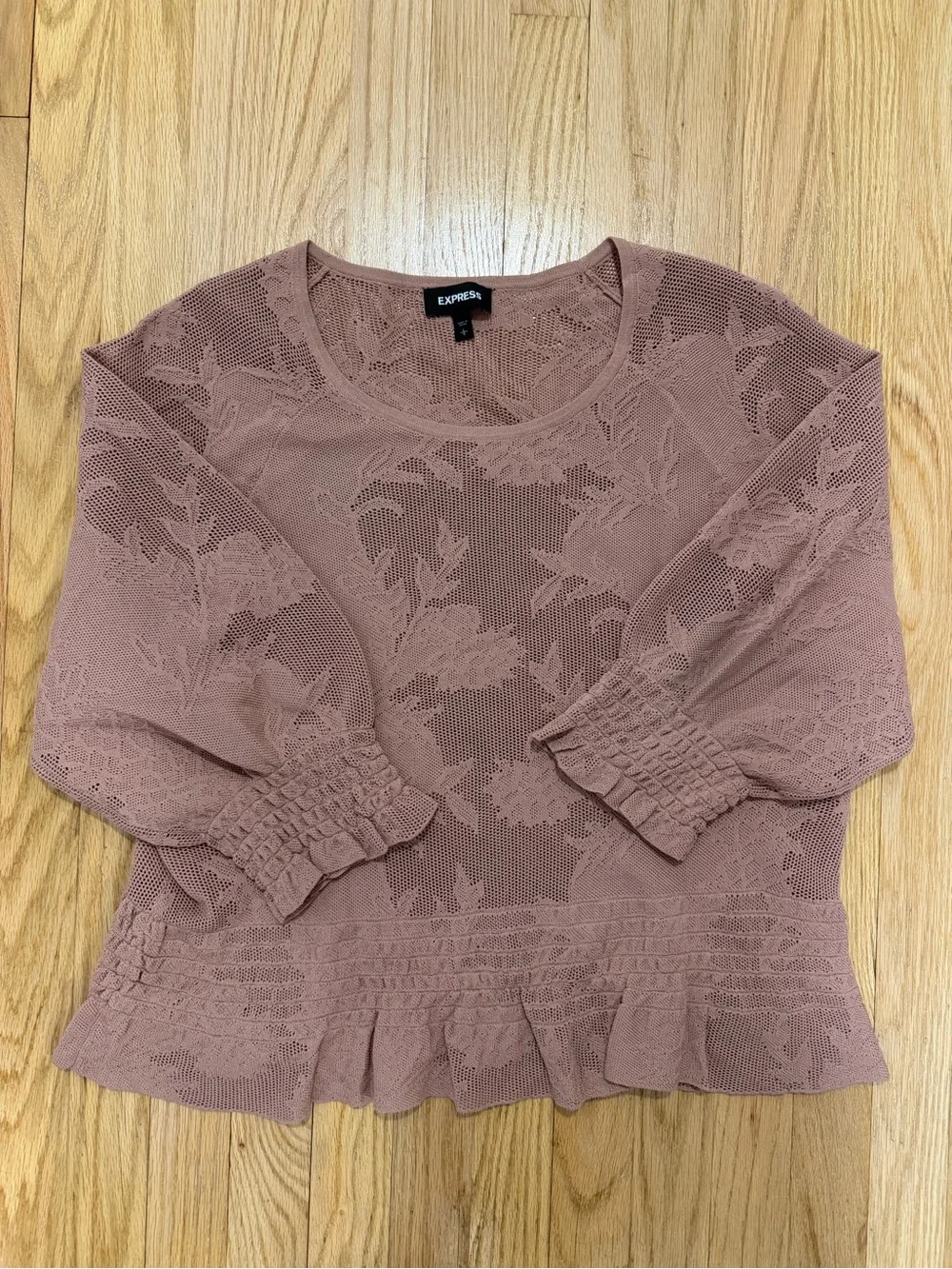 Express Women's Mauve Lace Peplum Tunic